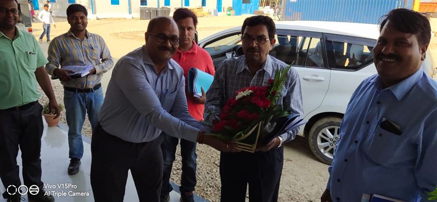 मुख्य कार्यपालक अधिकारी (सीईओ) यूपीडा, अवनीश कुमार अवस्थी ने पूर्वांचल एक्सप्रेसवे, सुल्तानपुर और आज़मगढ़ का दौरा किया /Chief Executive Officer (CEO) UPEIDA,  Awanish Kumar Awasthi visited Purvanchal Expressway, Sultanpur &amp; Azamgarh 